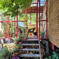 Wilfried host Historischer Zirkuswagen "Sternenhimmel" mit Sauna