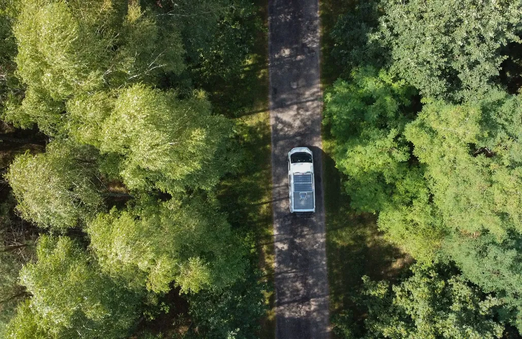 AlohaCamp Campervan z tarasem na dachu 3