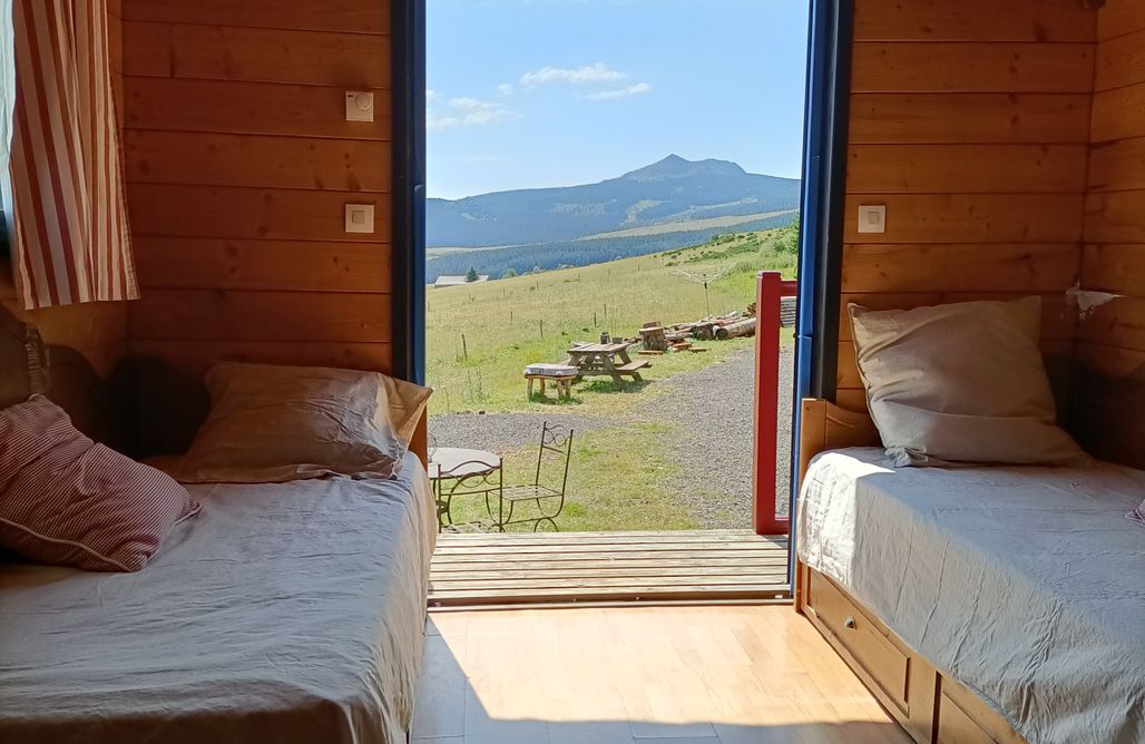 AlohaCamp Roulotte rouge "Tsabone" 4