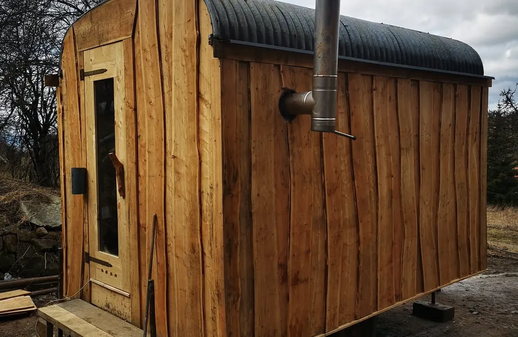 hebergement AlohaCamp Dom Rzeźbiarza w Gaju 1