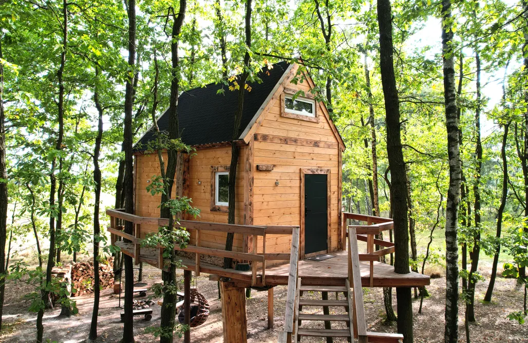 Adamów noclegi Stodoła na drzewach 3