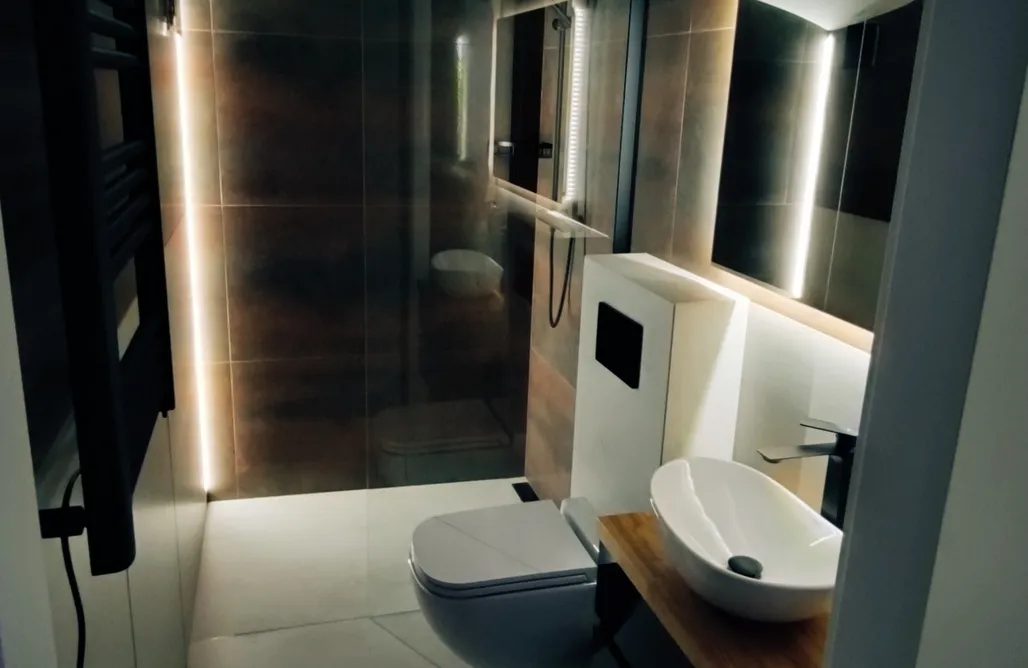 Last Minute Trips Wschód & Zachód domek Zachód 1