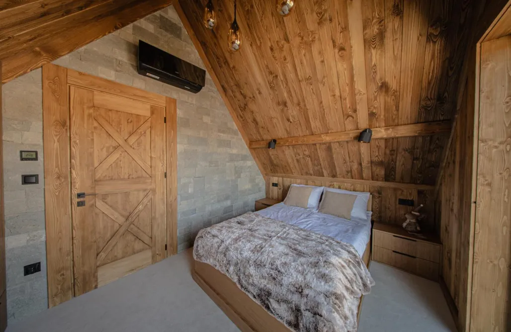 AlohaCamp BARN 4