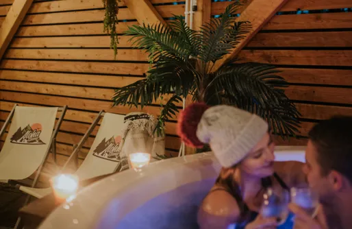 Zdjęcie obiektu Aloha Glamp - Całoroczne jurty z prywatną balią, sauną. Las, rzeka, stok narciarski. 