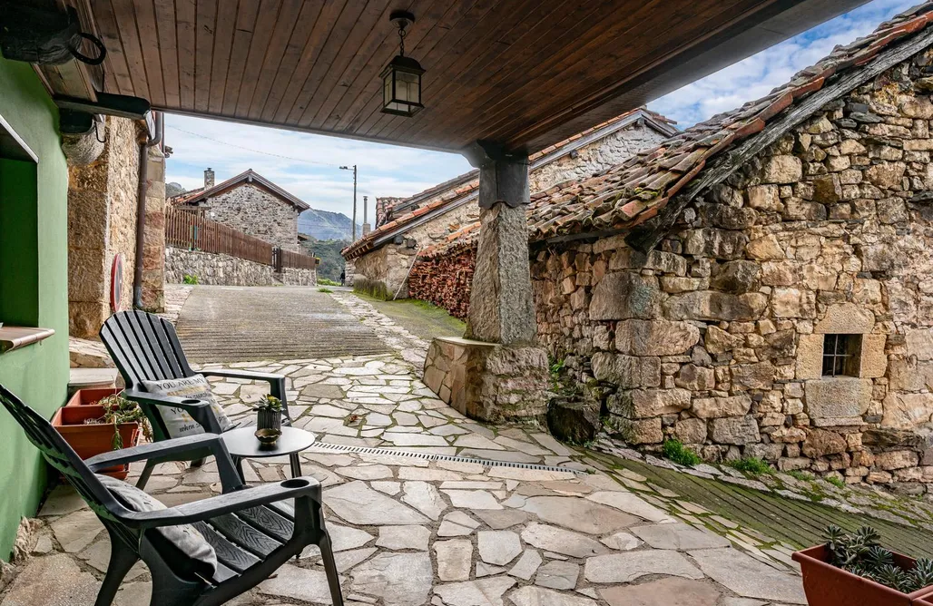 AlohaCamp , encantadora casita de montaña con jacuzzi 1