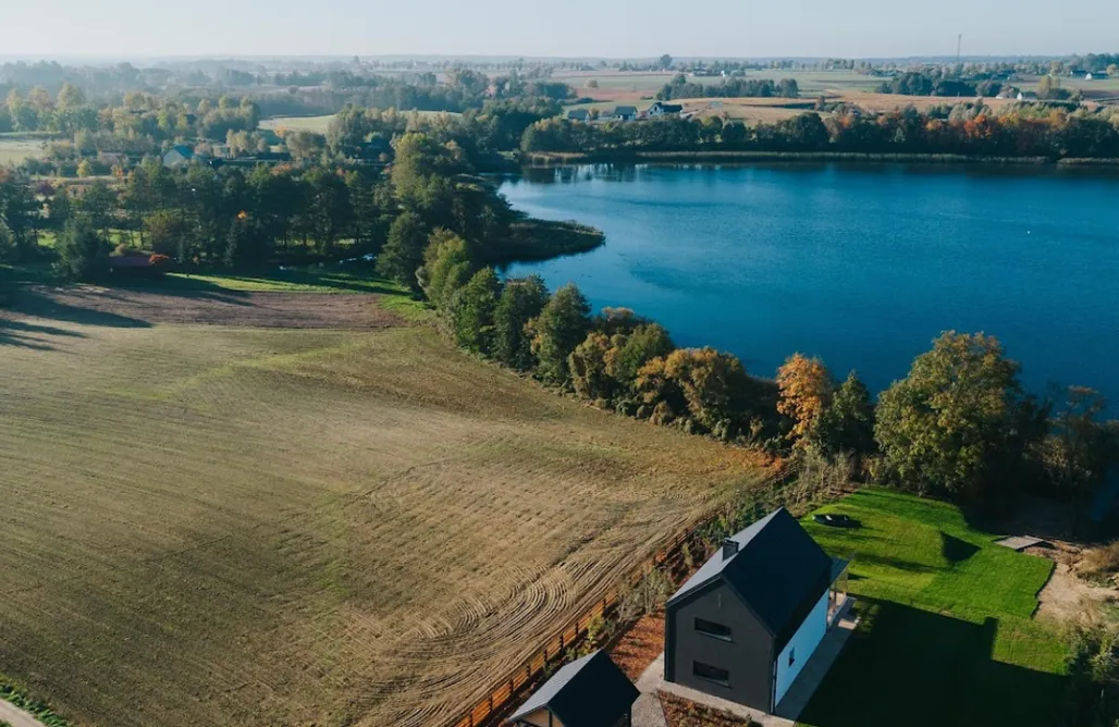 AlohaCamp Osada Sielankowo |  Dom w Świerkach 2