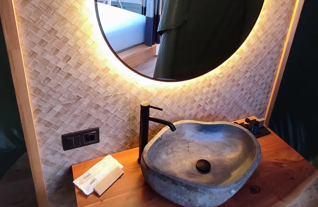 Camping Asturias Luzada - Glamping Burbujas 1