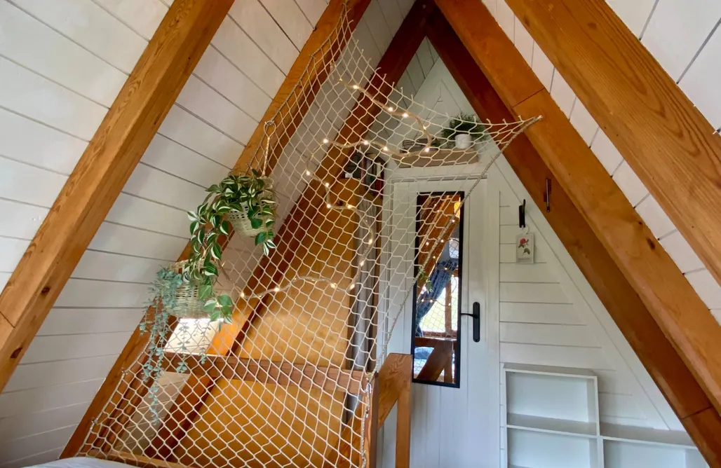 AlohaCamp NiKoPes' Triangle Vacation Home 4