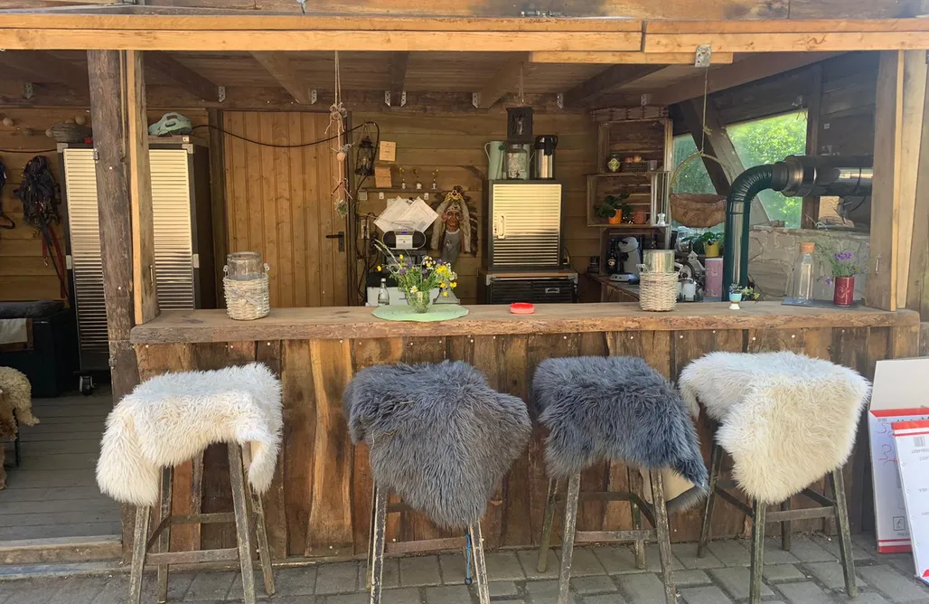 Baumhaushotel Ostdeutschland Utes Funny Farm Baumhaus 1