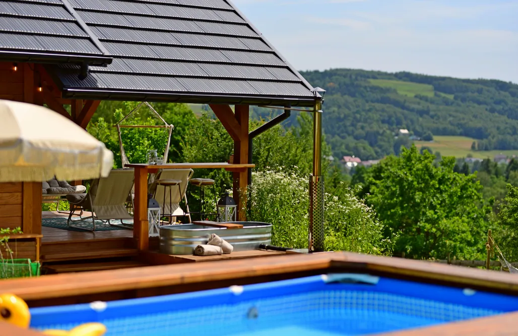 Fajne miejsce na wakacje z dzieckiem w Polsce Mychatka, gorąca balia retro w cenie 2