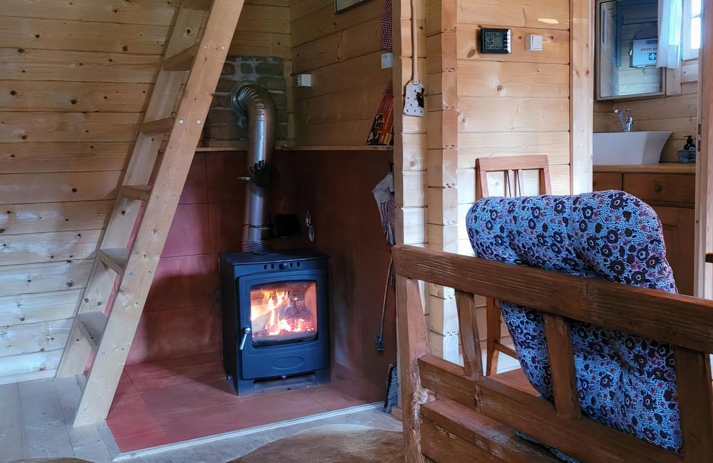 AlohaCamp Holzhaus alleine am Waldrand 4