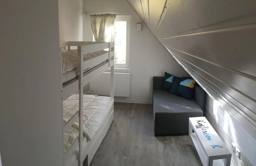 AlohaCamp Gelbes Haus: Vier-Zimmer-Haus 2