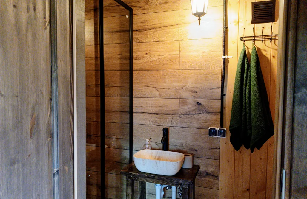 AlohaCamp Izba - pokój z antresolą 1