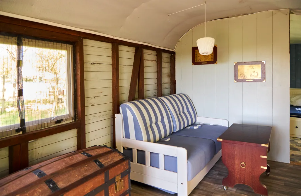 AlohaCamp Zirkuswagen 3