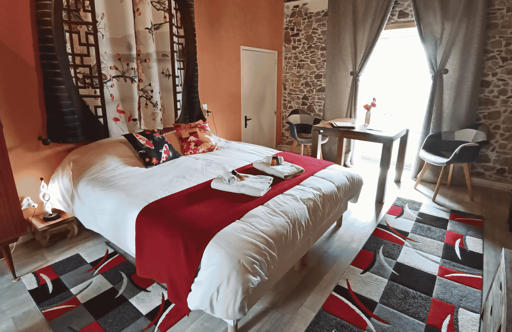 Hébergement AlohaCamp Chambre Sakura - La Synchronicité 5