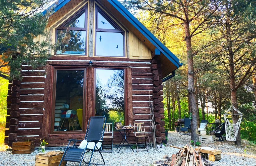 Skrzydlata Chata Osada PTOSEK Bieszczady AlohaCamp