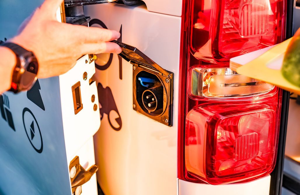 AlohaCamp Kampervan Make Life Camper Citroen Spacetourer z dachem sypialnym 1