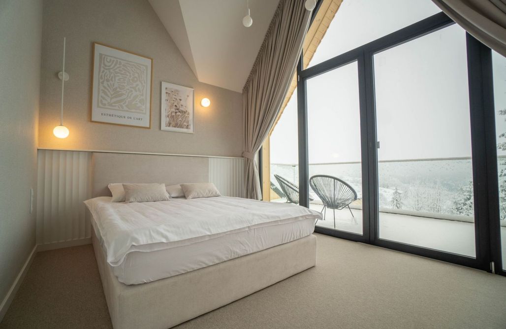 AlohaCamp Prestige White 2