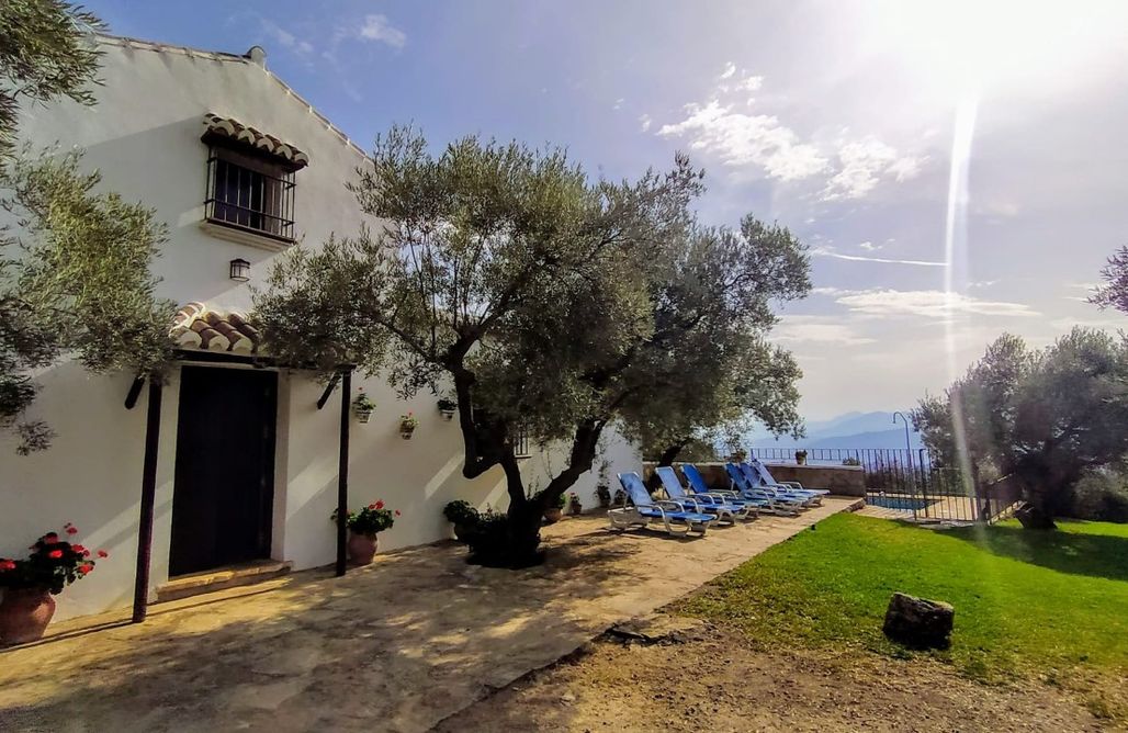 AlohaCamp accommodation Cortijo Los Olivos 2
