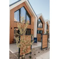 Anita host A morze las