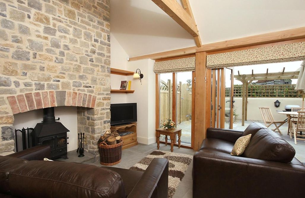 AlohaCamp Cherry Plum Cottage 4