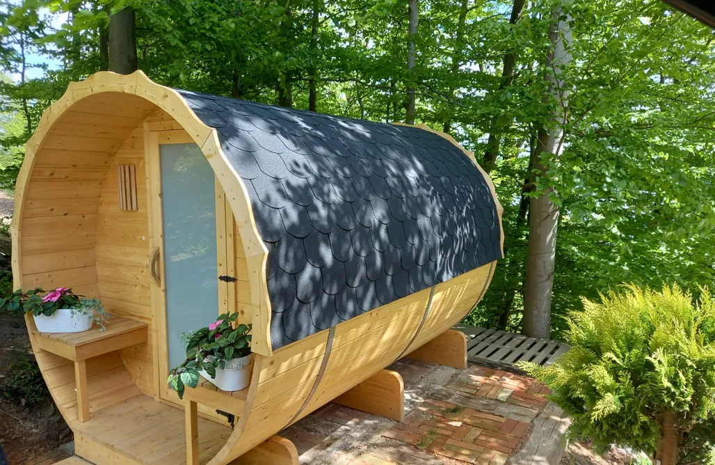 Domek Letniskowy nad jeziorem Kaszuby z własną linią brzegową 🏡 Mała Garda 1