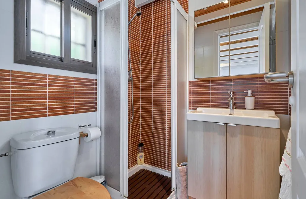 AlohaCamp Está a 5 minutos del polígono Zamorano  1