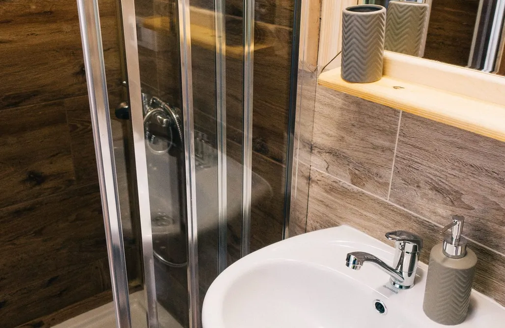 AlohaCamp Pokój czerwony 3