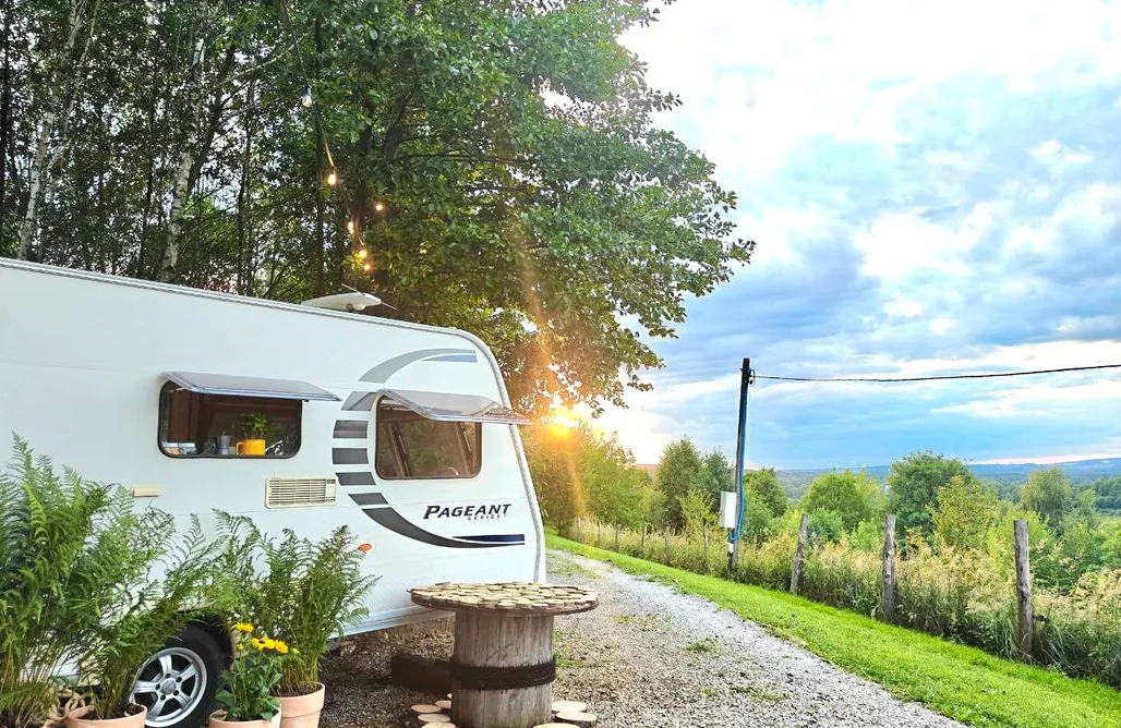 Tanie Wakacje Sunrise Camp | Nowoczesna przyczepa kempingowa  3