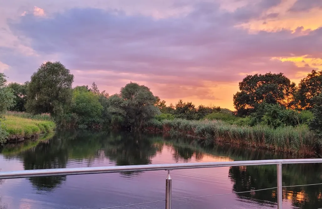 AlohaCamp Dom pływający Water Boy 1