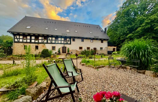 Zdjęcie obiektu Historyczny Domek z Sauną, Pubem i Tarasem nad Rzeką