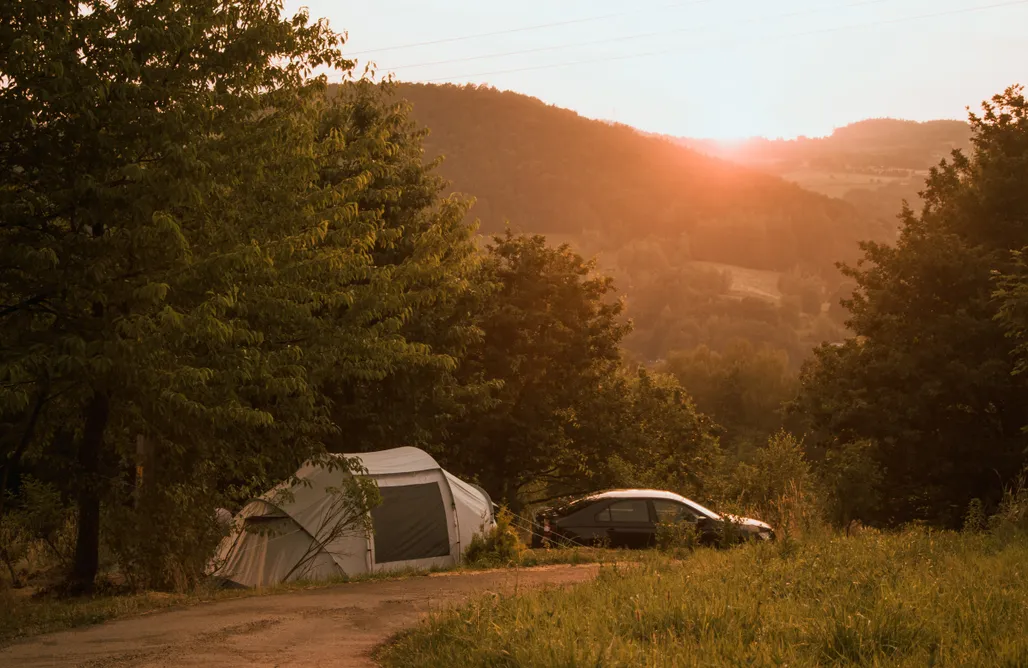 AlohaCamp Pole biwakowe Na wzgórzu 2
