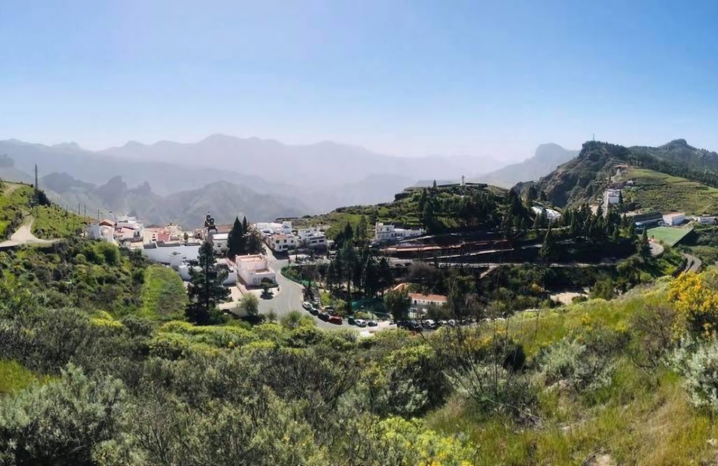 AlohaCamp accommodation Cueva El Mimo 1