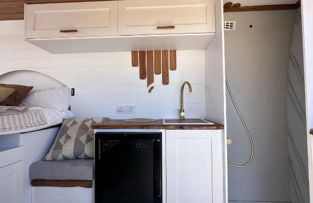 AlohaCamp Camper Van Premium Experience 3