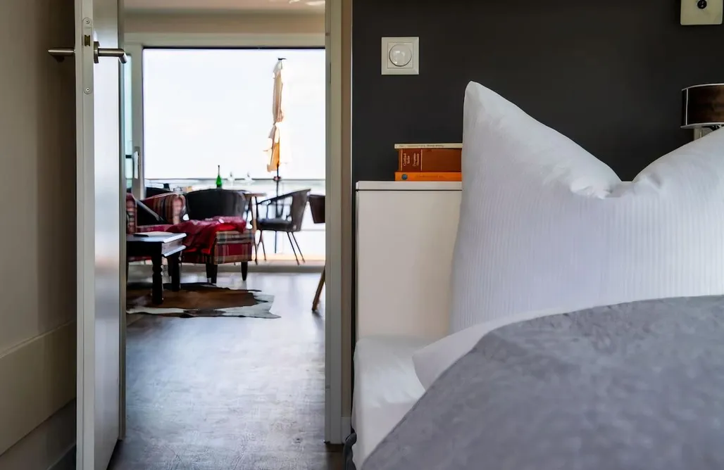 AlohaCamp Hausboot King 3