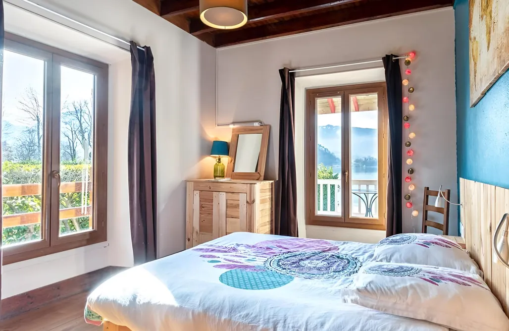 AlohaCamp La Lézardière: Lakefront House on Lake Annecy 4