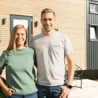 Tanja & Daniel Gastgebe Tiny House OM