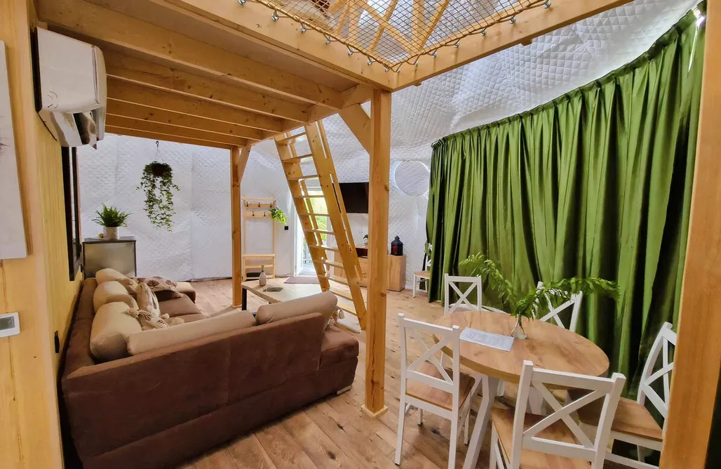 AlohaCamp Glamping Forest 4