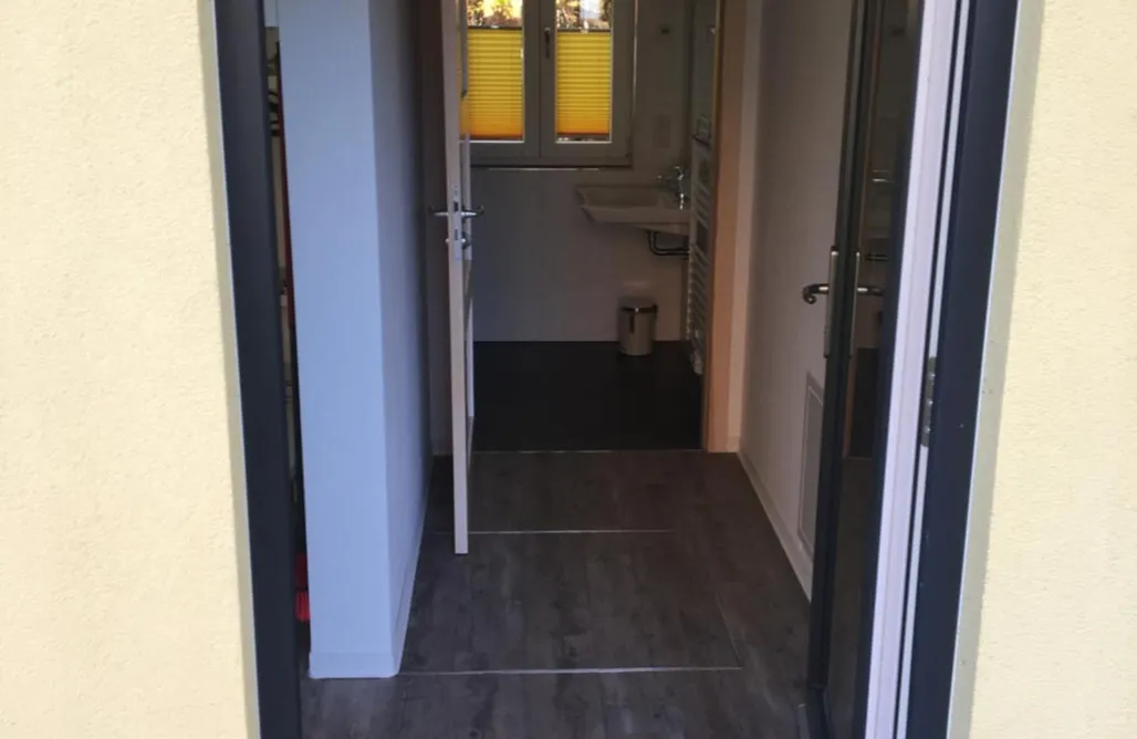 AlohaCamp Gelbes Haus: Vier-Zimmer-Haus 1