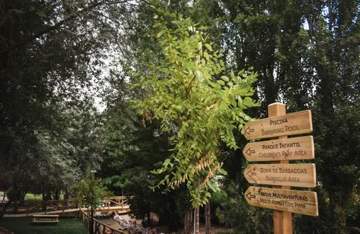 Zdjęcie obiektu Camping Valdeluna - Parcelas 