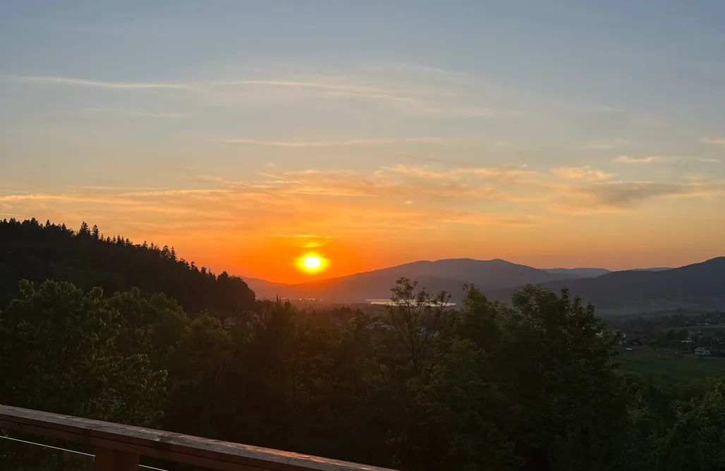 alojamientos AlohaCamp 120 letnia Chata w Górach z Jacuzzi i Sauną 1