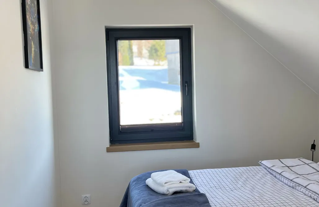 AlohaCamp Domek z 2 sypialniami  4