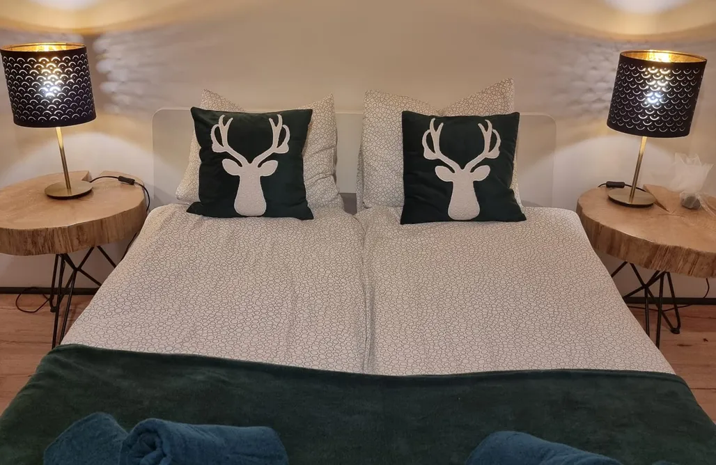 AlohaCamp Domek Jeleń 3