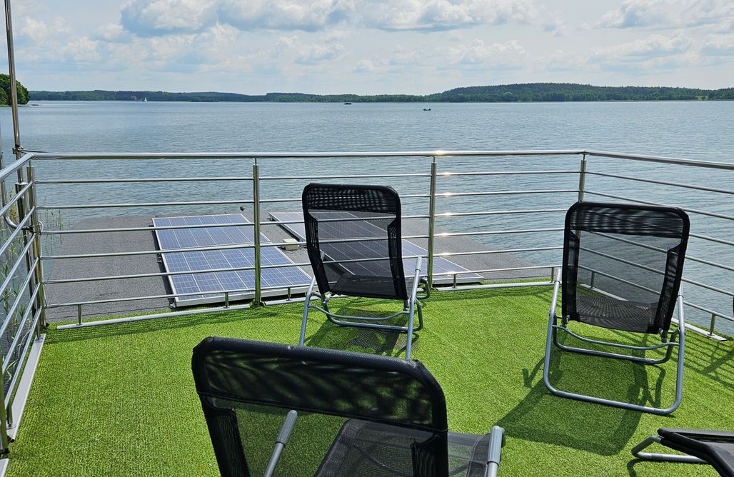 Domek na wodzie Topiko Czarter  AlohaCamp