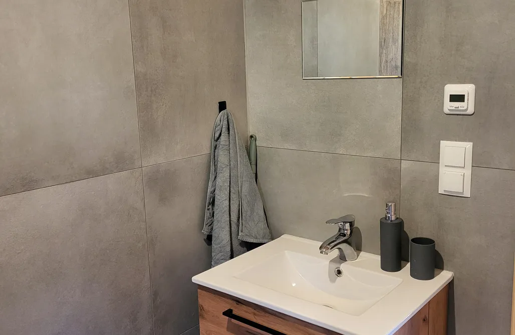 AlohaCamp Poziomka domek 6 osobowy 4