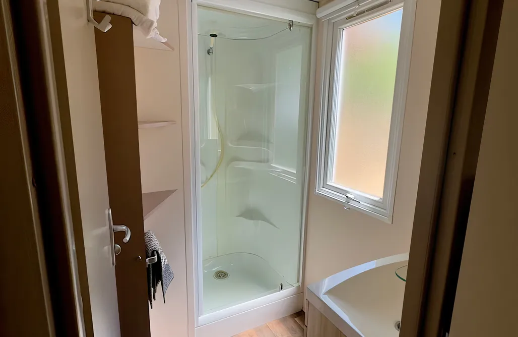 AlohaCamp accommodation Camping Candeleda: Mobile Homes 1