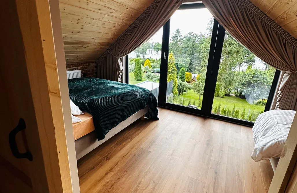 AlohaCamp Ostoya Zawory - domek z 2 sypialniami  2