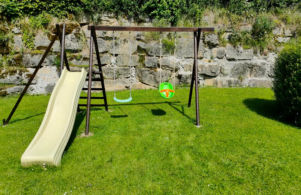 noclegi AlohaCamp Gîte 295 Montagnes du Jura, Spa et Sauna, classé 3 étoiles 4