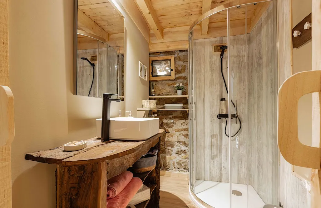 alojamientos AlohaCamp Cabañas con Encanto - Sajuca 1