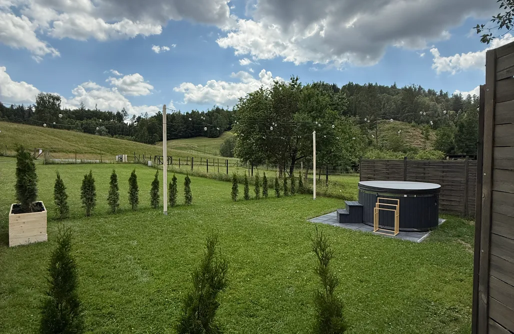 noclegi AlohaCamp Górna Kudowa Domki Wypoczynkowe z balią 1